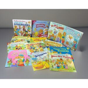 Lot of 13 Berenstain Bears Level Readers Children’s books Living lights Classics